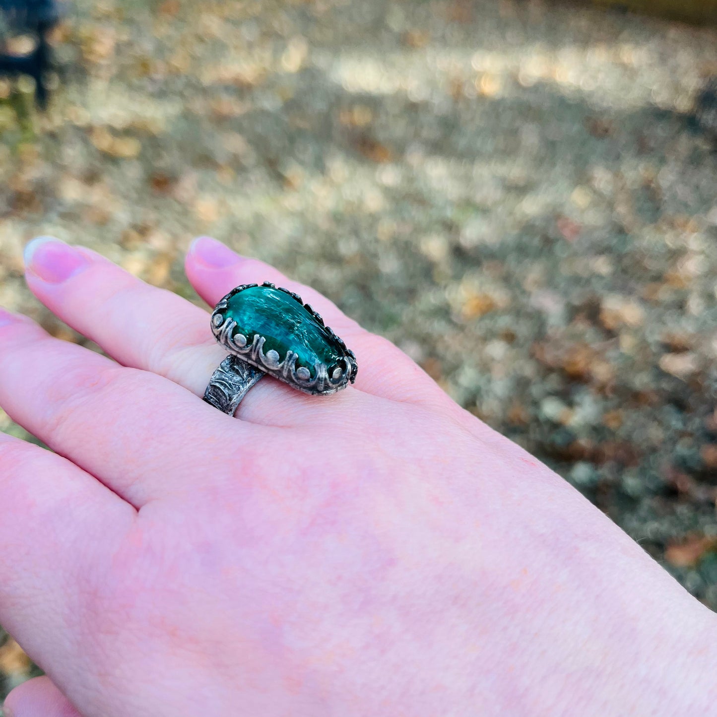 Green Stained Glass Coffin Ring ~ Size 7 1/2