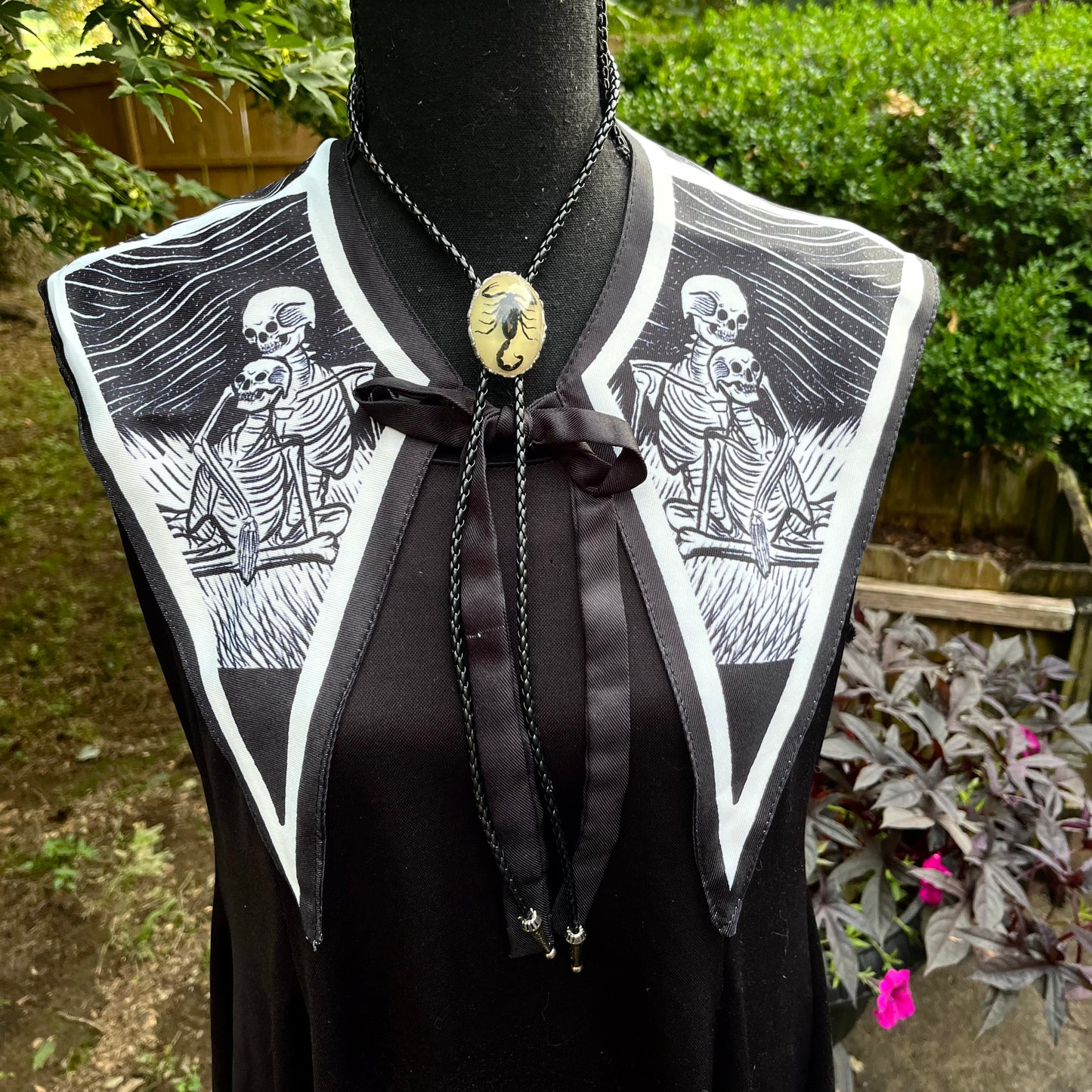 Bolo Tie ~ Glow in the Dark Scorpion in Resin ~ Balck Leather Cord